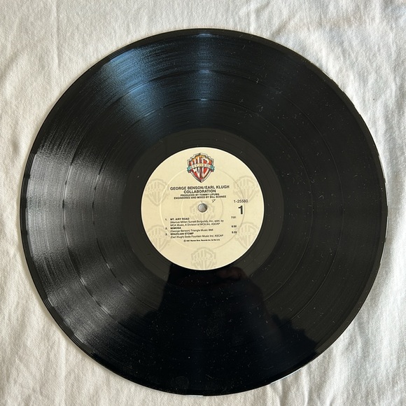 Vintage Vinyl - EARL KLUGH  GEORGE BENSON - COLLABORATION - Picture 3 of 4